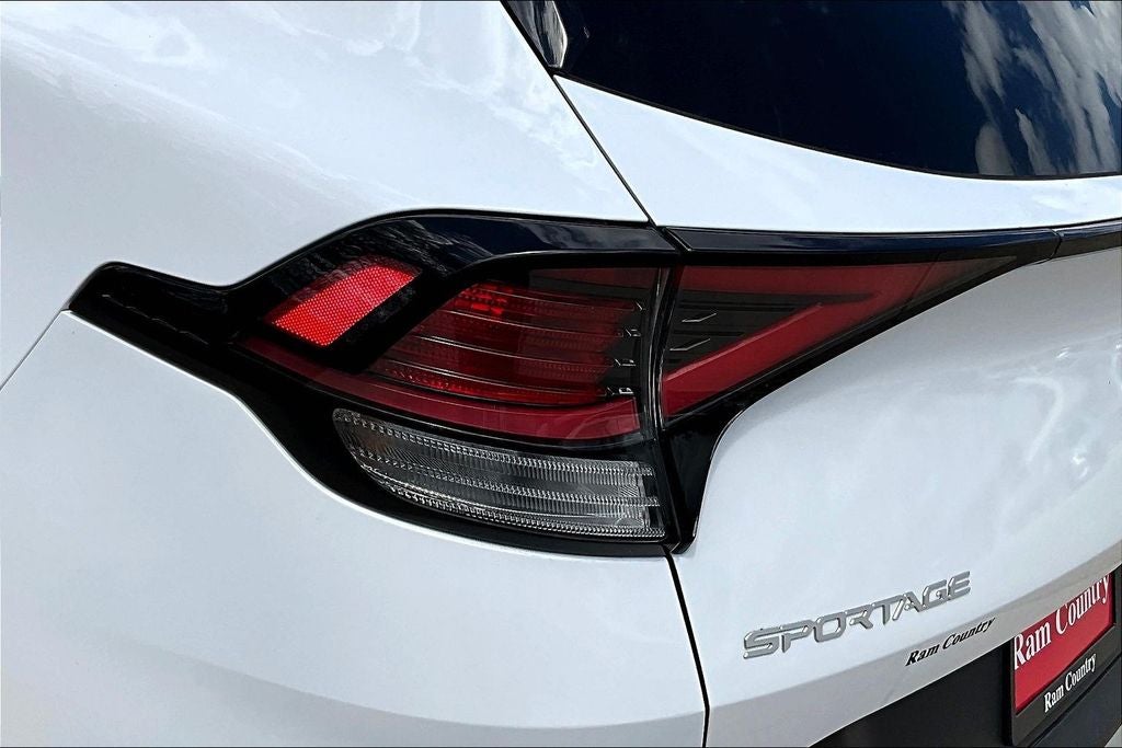 2025 Kia Sportage LX