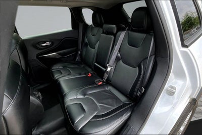 2022 Jeep Cherokee Latitude Lux