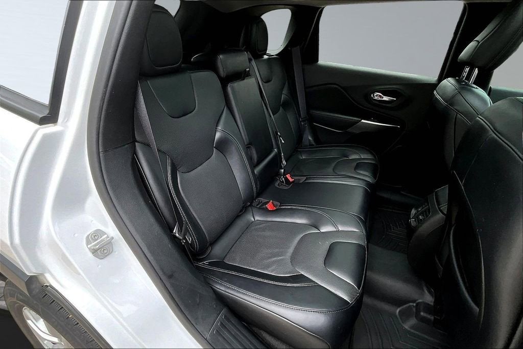 2022 Jeep Cherokee Latitude Lux