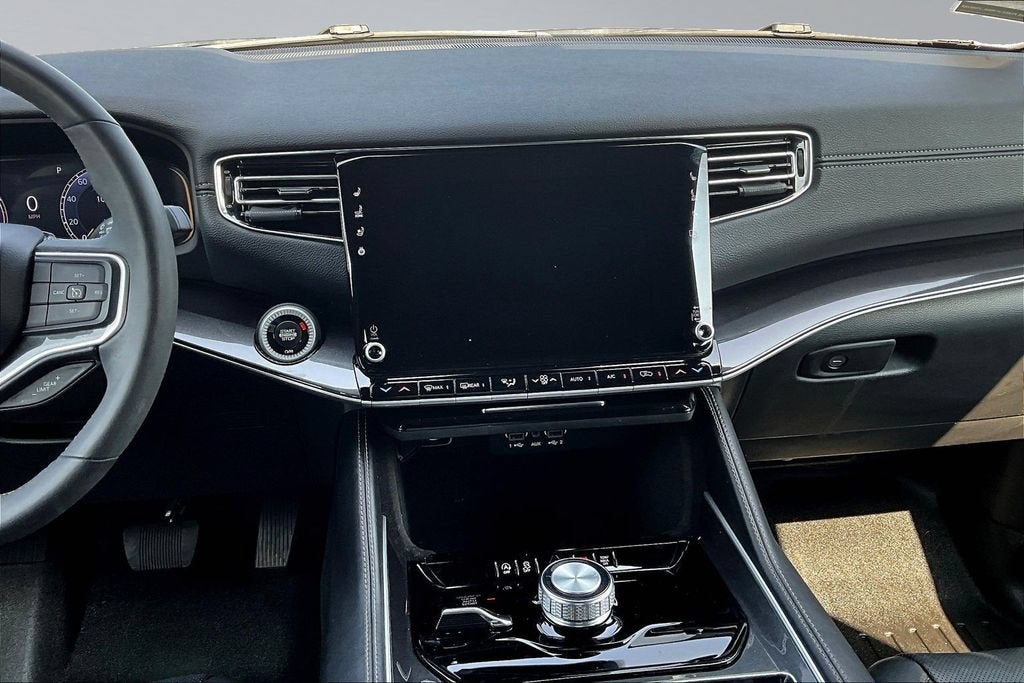 2023 Jeep Wagoneer BASE