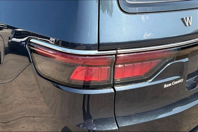 2023 Jeep Wagoneer BASE