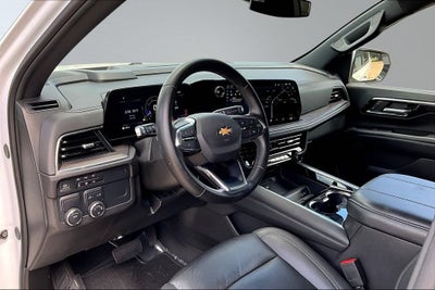 2025 Chevrolet Suburban LT