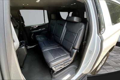 2025 Chevrolet Suburban LT