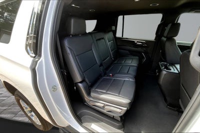 2025 Chevrolet Suburban LT