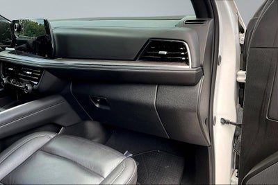 2025 Chevrolet Suburban LT
