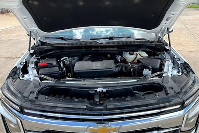 2025 Chevrolet Suburban LT