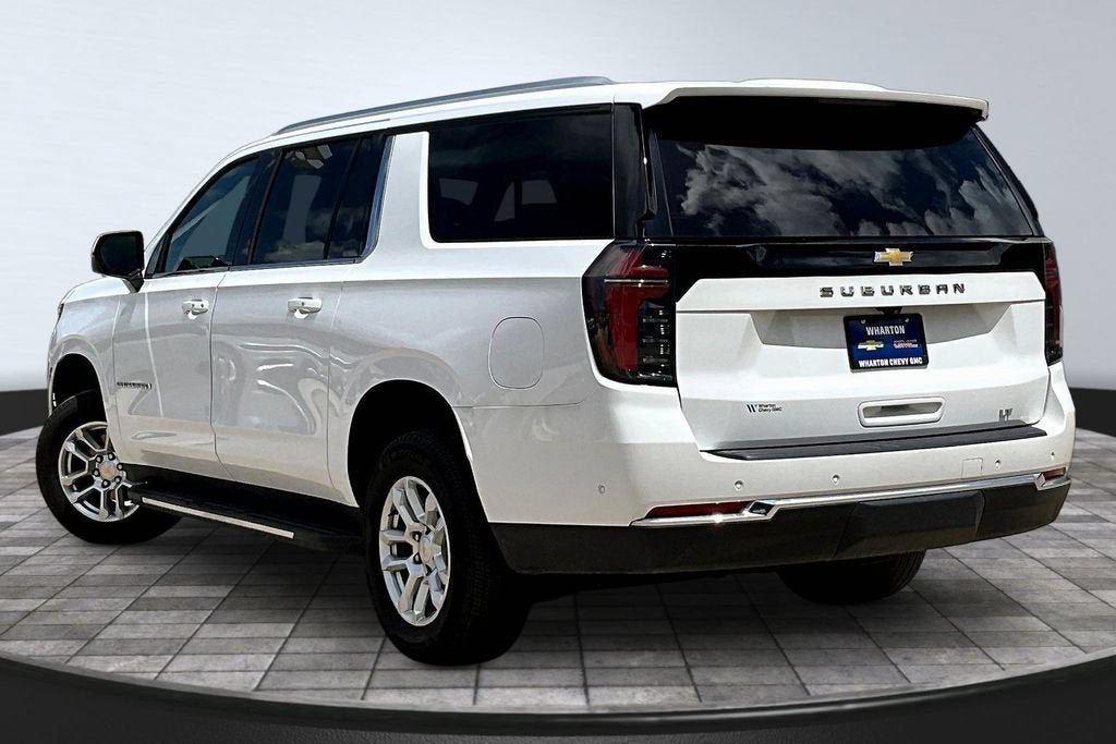 2025 Chevrolet Suburban LT