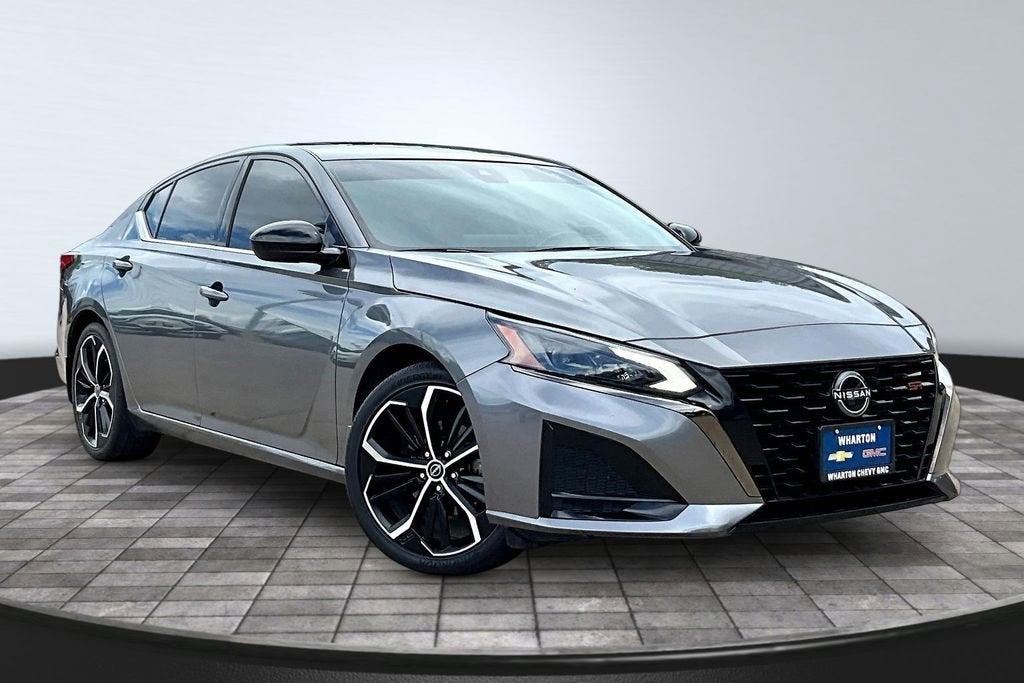 2023 Nissan Altima 2.5 SR