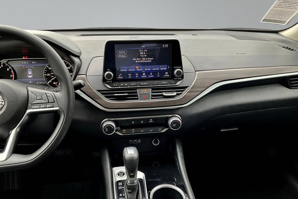 2024 Nissan Altima 2.5 SV