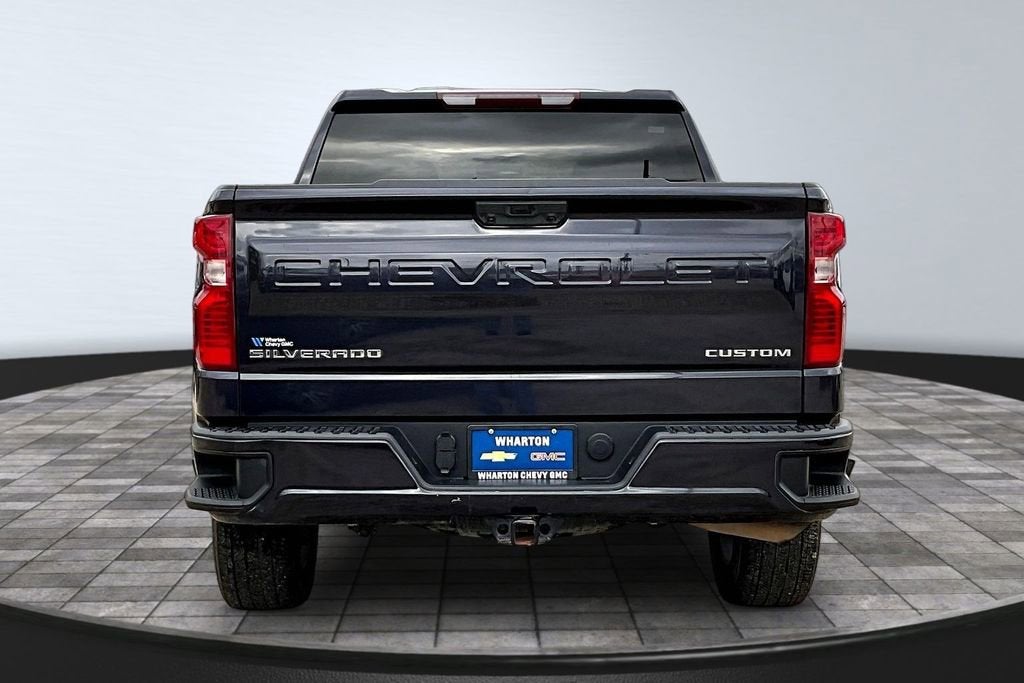 2022 Chevrolet Silverado 1500 Custom