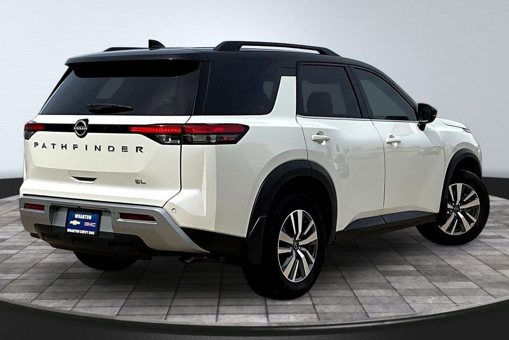 2024 Nissan Pathfinder SL