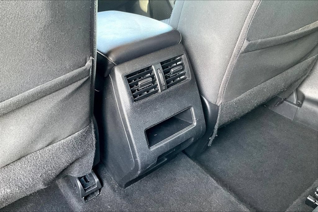 2024 Mitsubishi Outlander ES