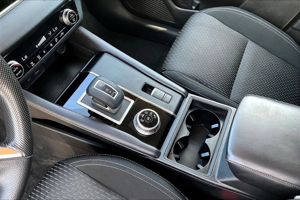 2024 Mitsubishi Outlander ES