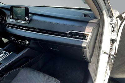 2024 Mitsubishi Outlander ES
