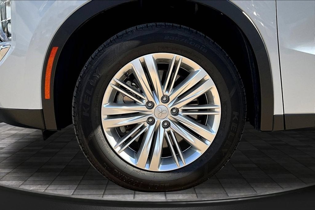 2024 Mitsubishi Outlander ES