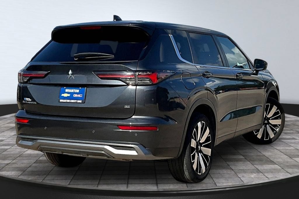 2025 Mitsubishi Outlander SE