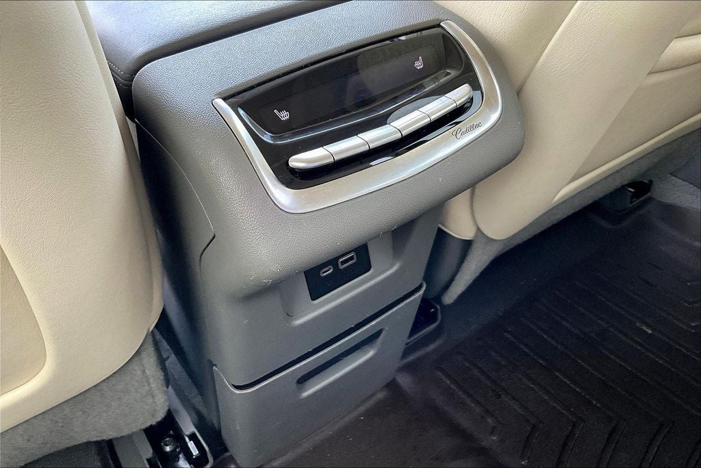 2022 Cadillac XT6 Premium Luxury