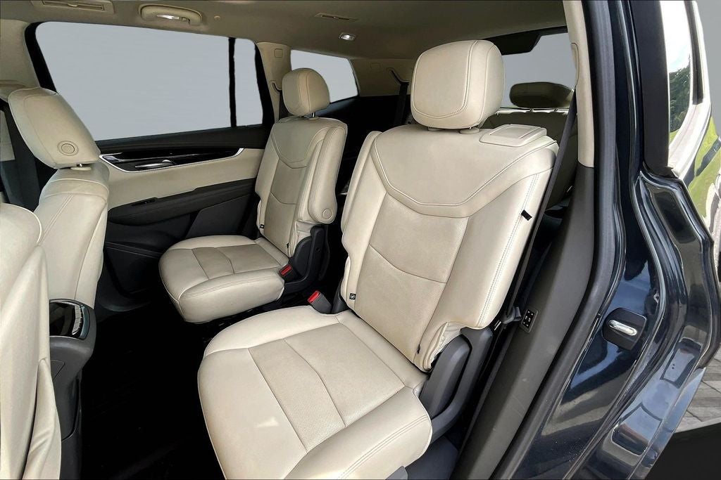 2022 Cadillac XT6 Premium Luxury