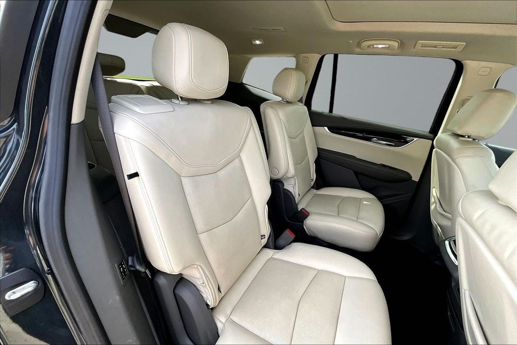 2022 Cadillac XT6 Premium Luxury