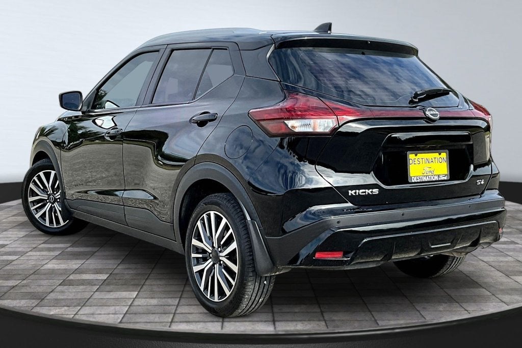 2023 Nissan Kicks SV