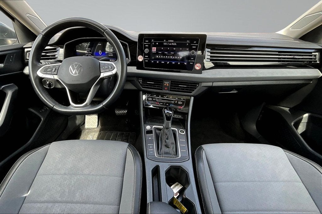2025 Volkswagen Jetta 1.5T SE