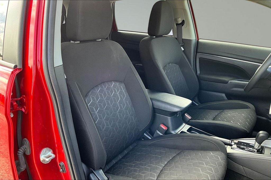 2025 Mitsubishi Outlander Sport 2.0 ES