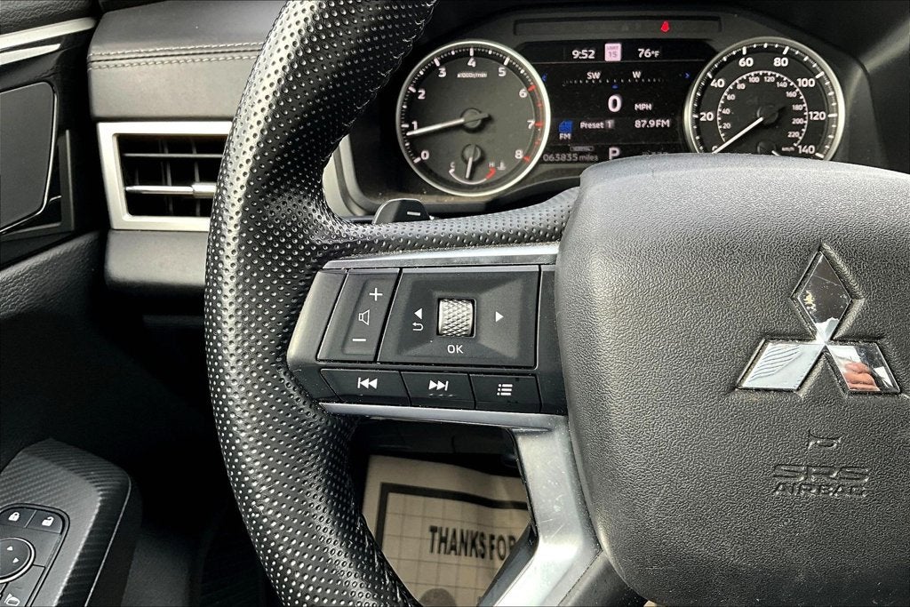 2024 Mitsubishi Outlander SE