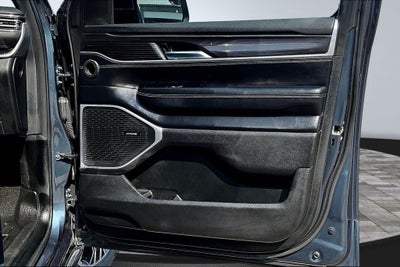 2023 Jeep Wagoneer Base