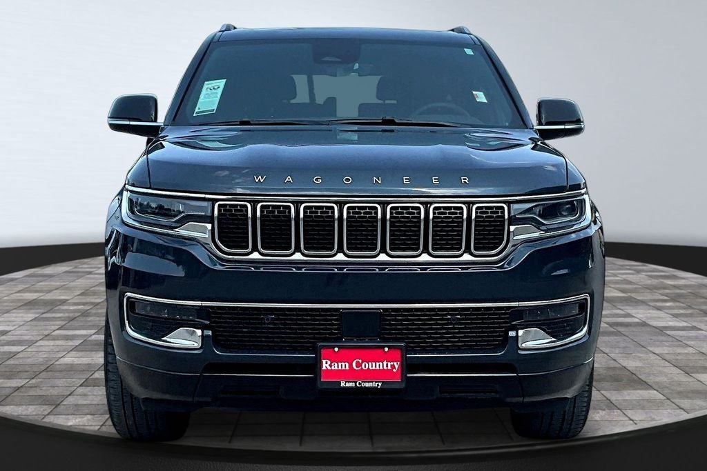 2023 Jeep Wagoneer Base