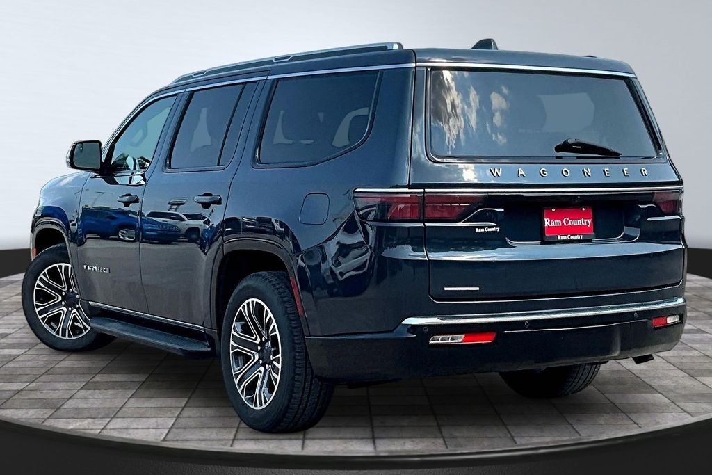 2023 Jeep Wagoneer Base