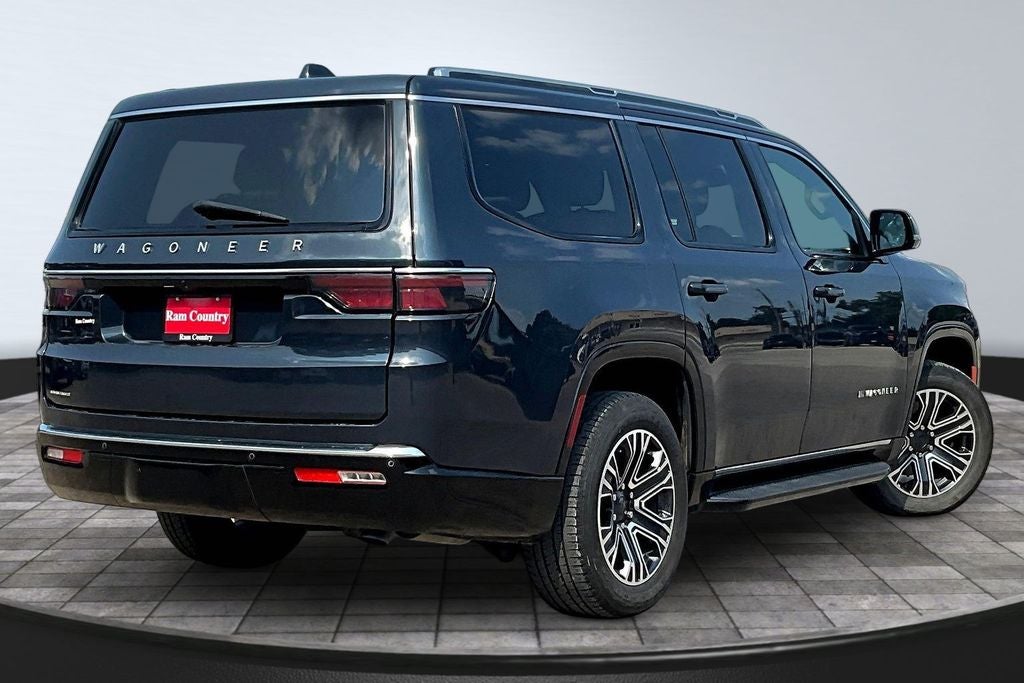 2023 Jeep Wagoneer Base