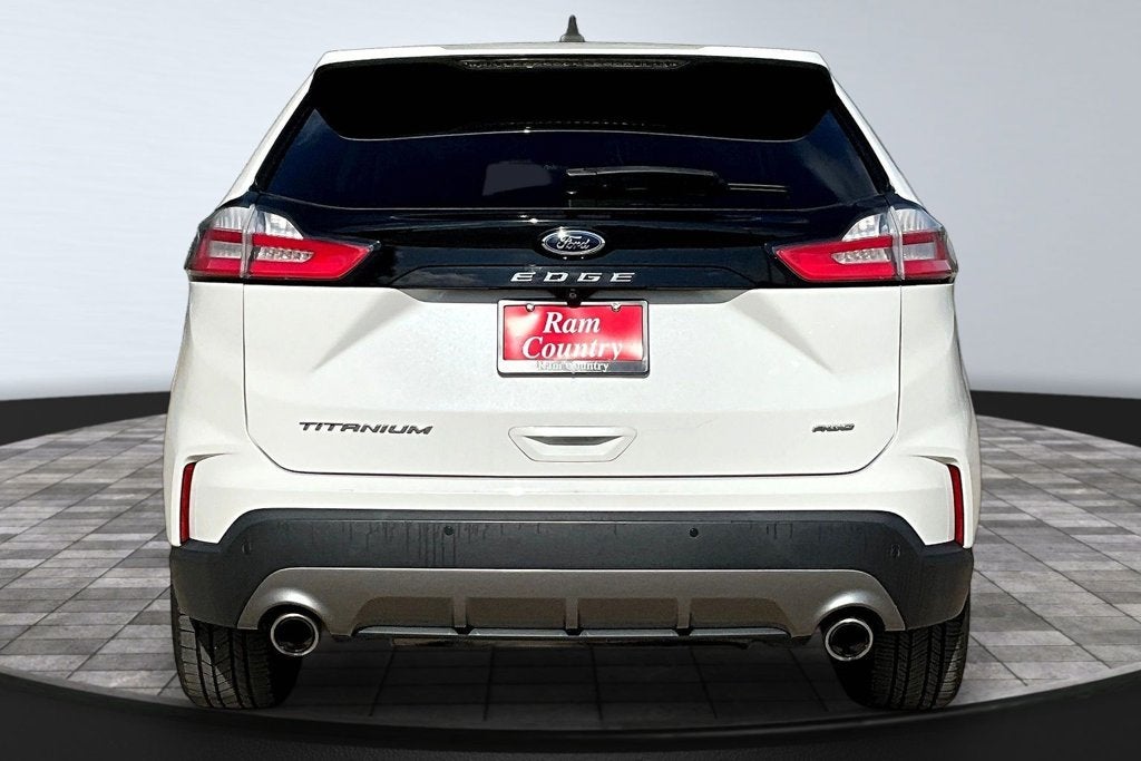 2021 Ford Edge Titanium
