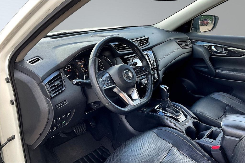 2020 Nissan Rogue SL