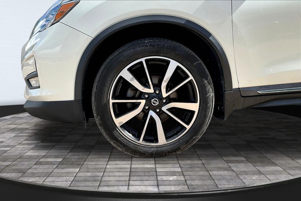 2020 Nissan Rogue SL