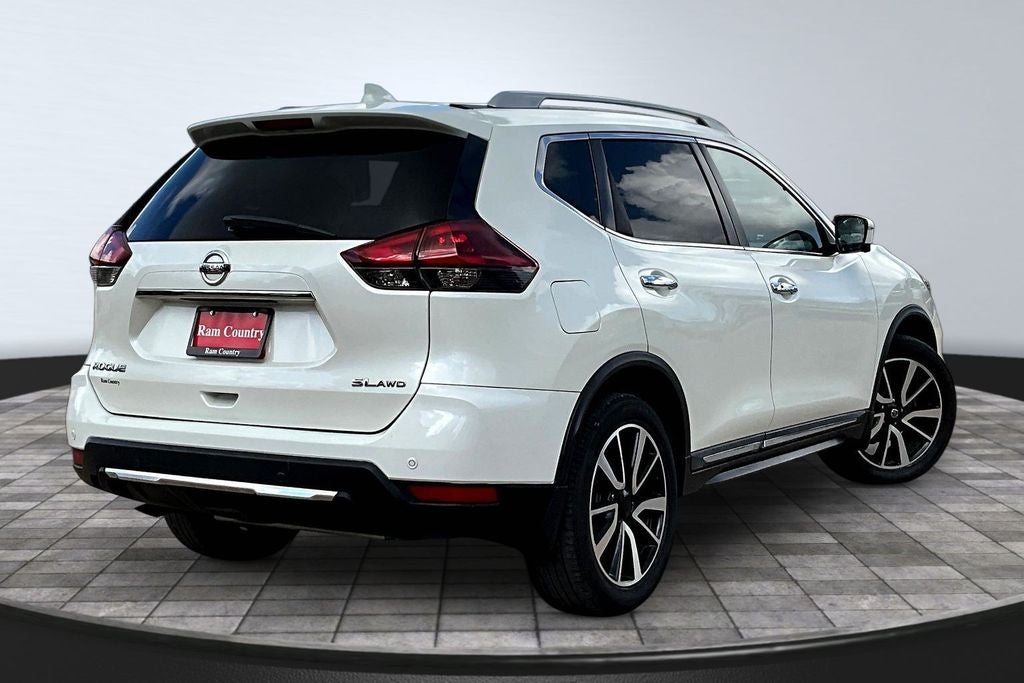 2020 Nissan Rogue SL